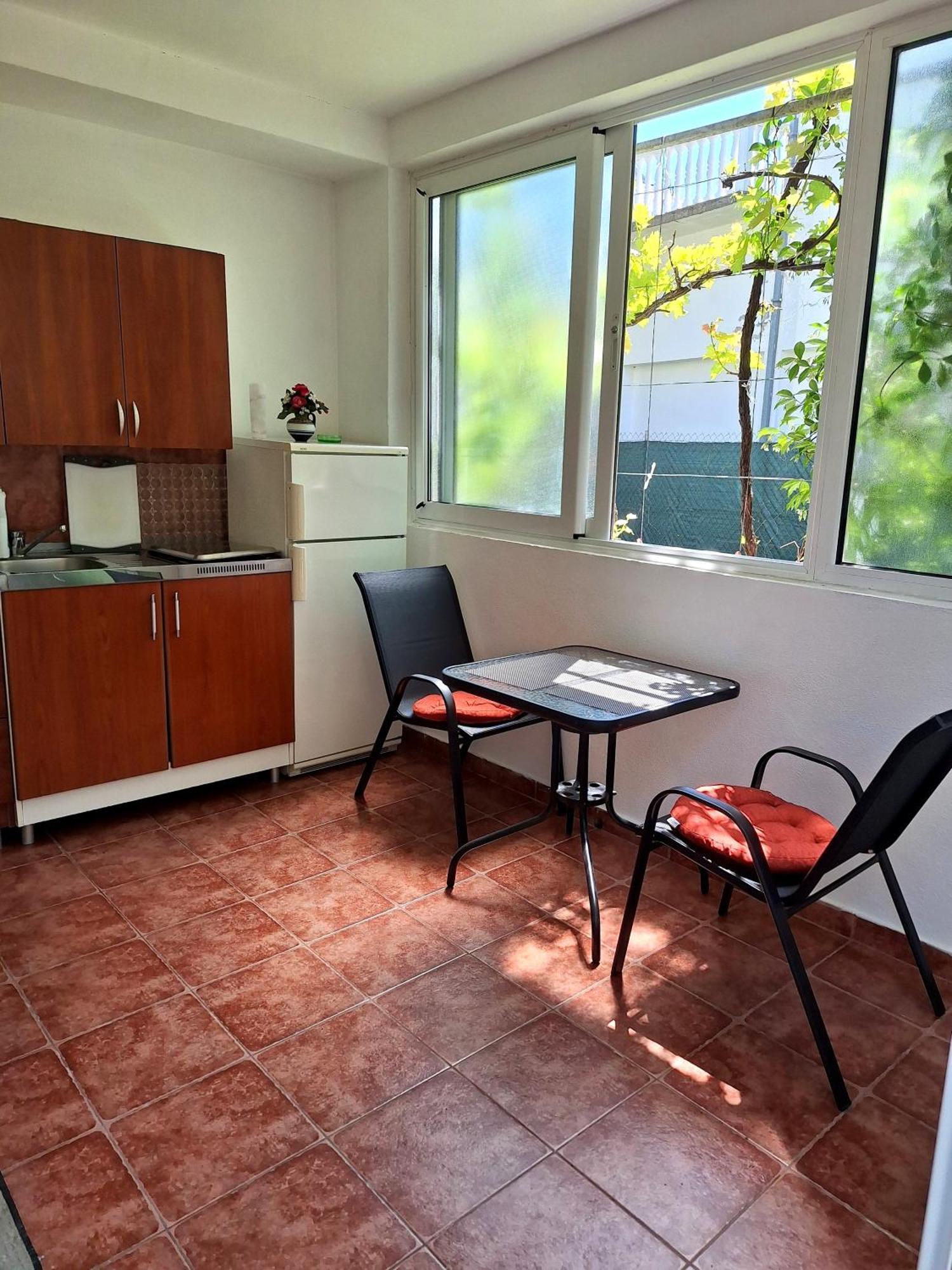 Apartmani Hortenzija Budva Bilik gambar